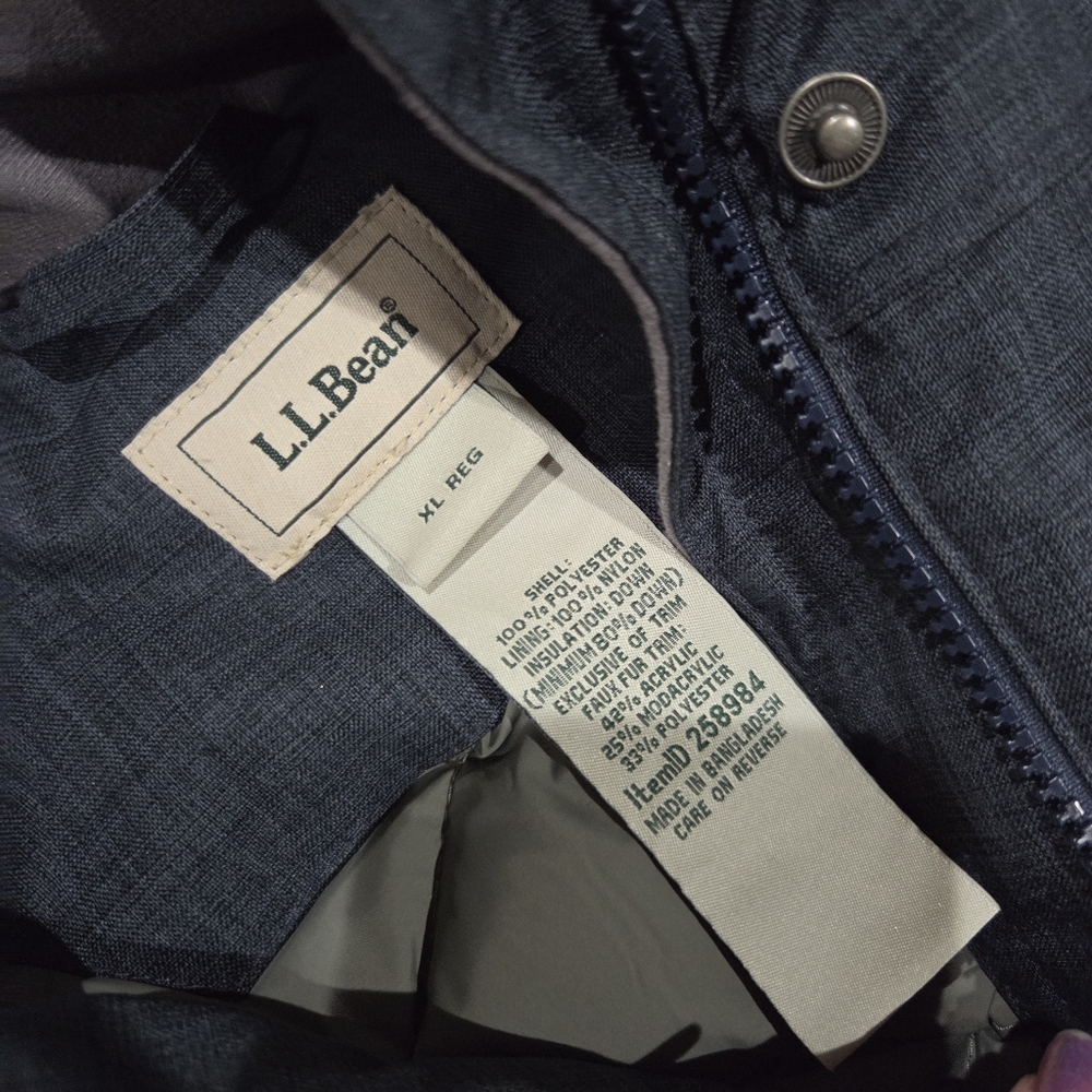 L L Bean Down Gray Hooded Winter Jacket with Fur Trim Size XL - Picture 3 of 7